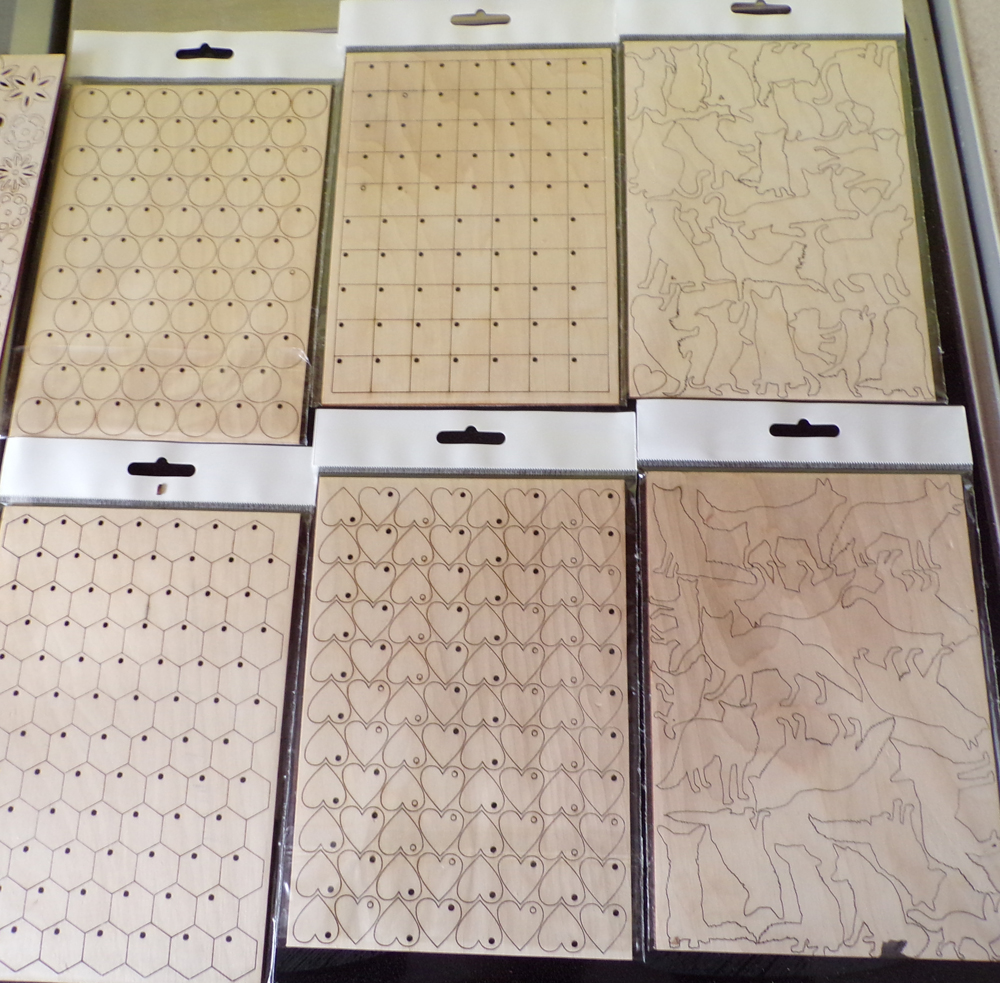 Elementy wycinane ze sklejki, zestawy kreatywne.